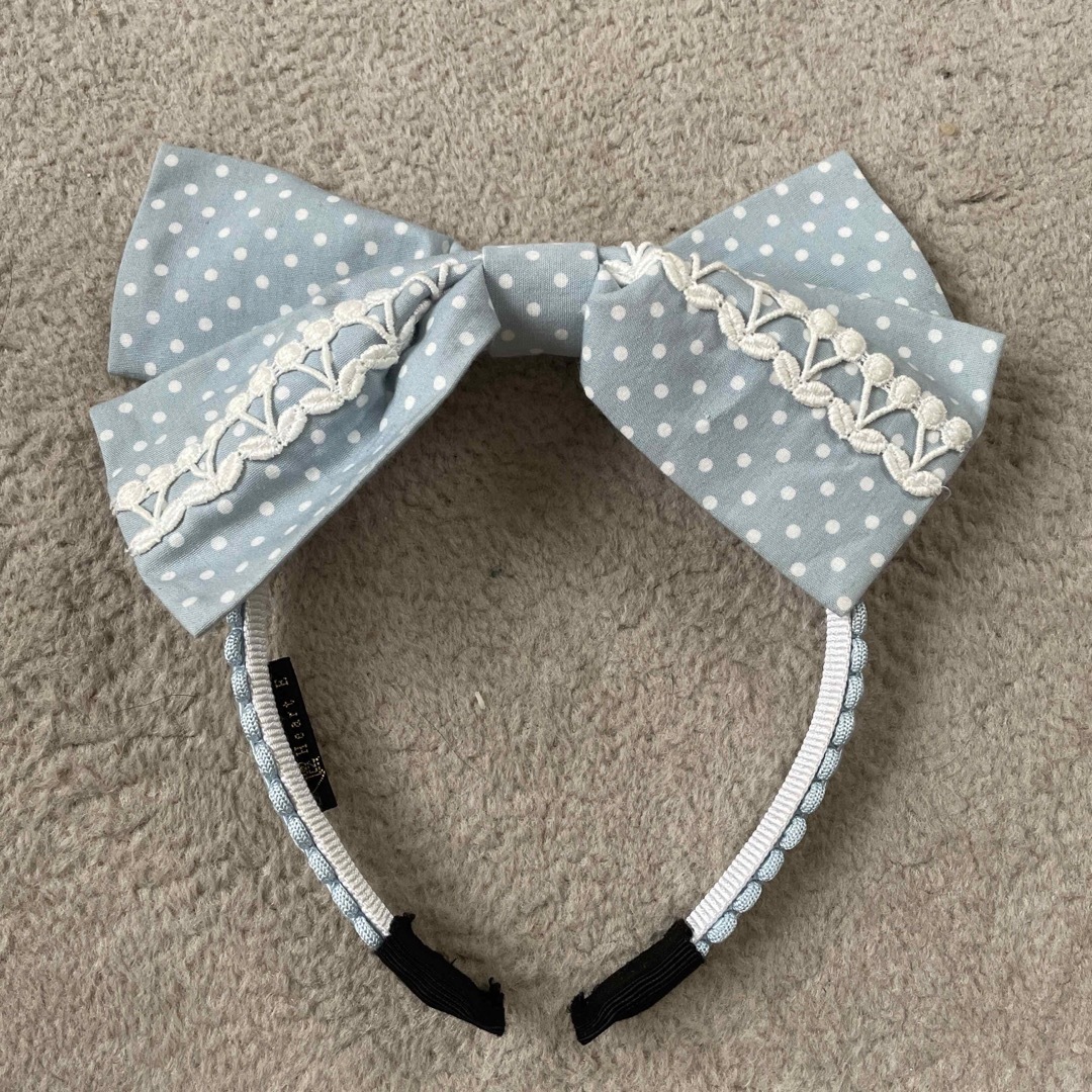 Dotted Head Bow